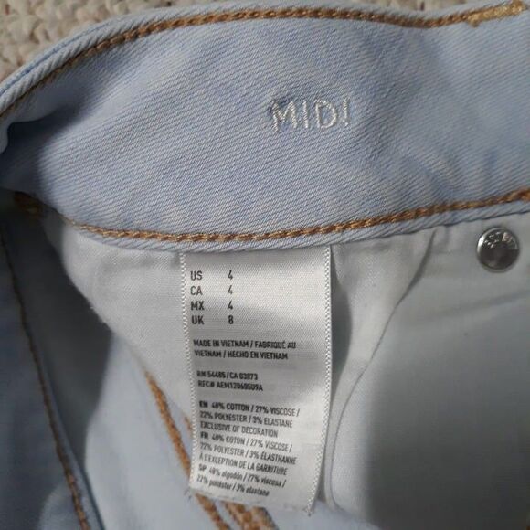 4x3 American Eagle 90s Midi Super Super Stretch Ripped Raw Fray Hem Shorts - Picture 3 of 4